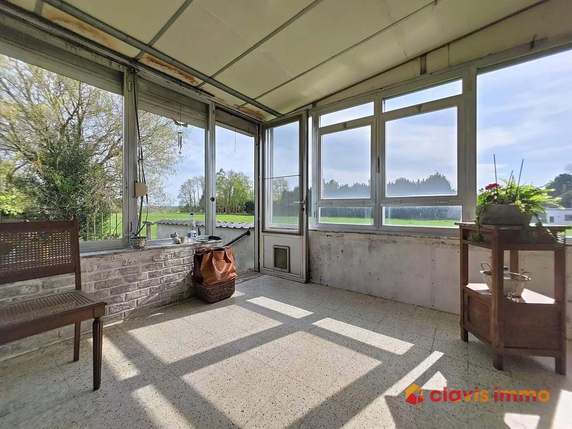 Te renoveren woonhuis met tal van mogelijkheden foto 4