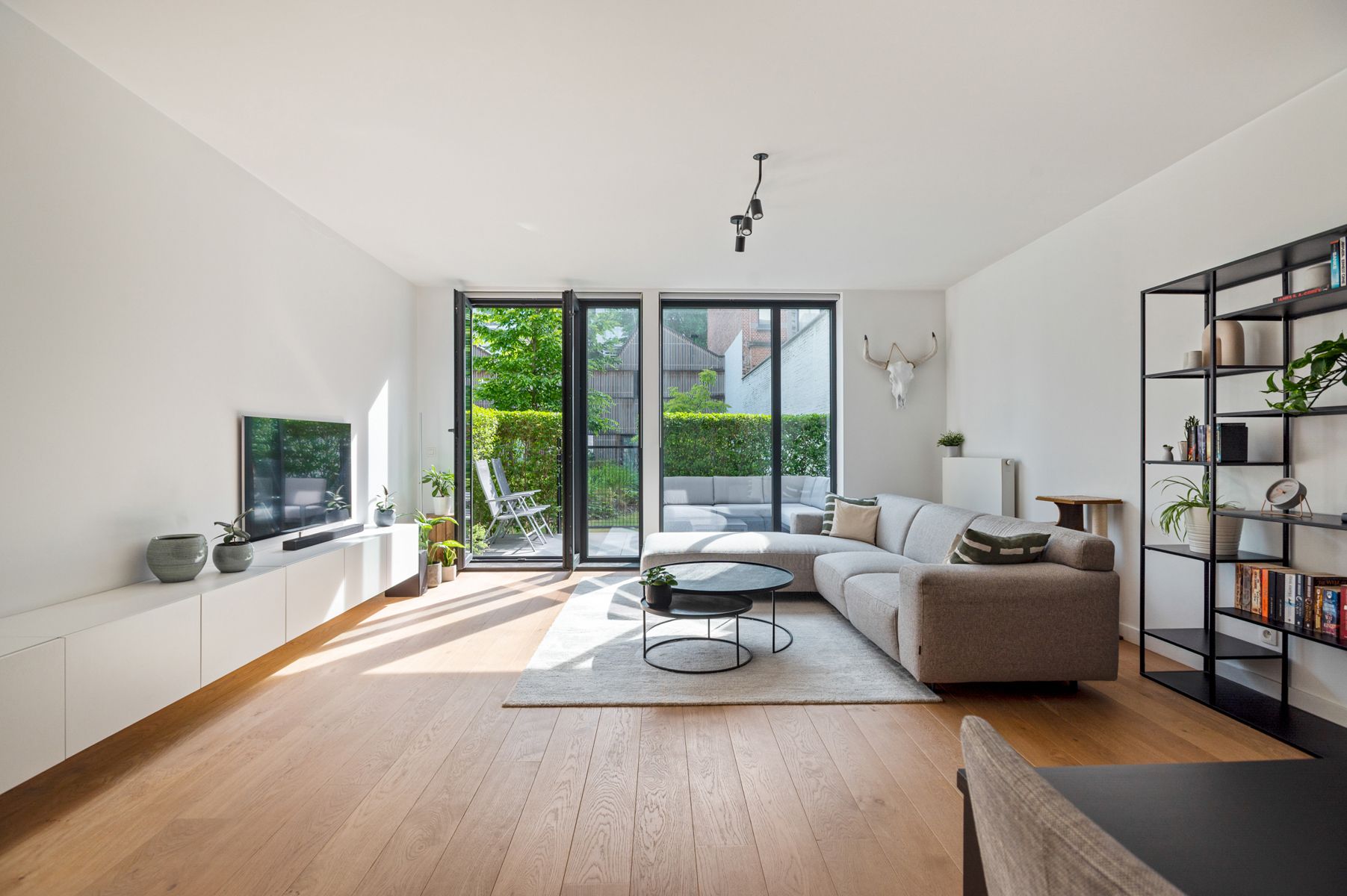 Energiezuinig gelijkvloers appartement met terras en tuin foto 2