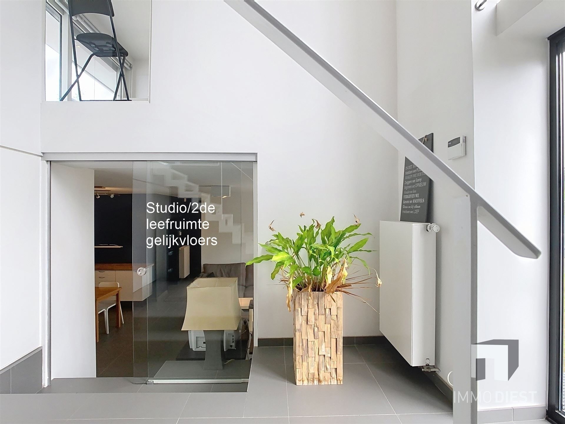 Handelspand met luxe woonst op goede locatie foto 25