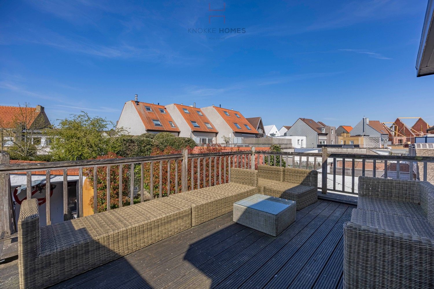 Instapklare halfopen woning in Oud-Knokke met 3 slaapkamers en private parkeerplaats voor twee wagens foto 20