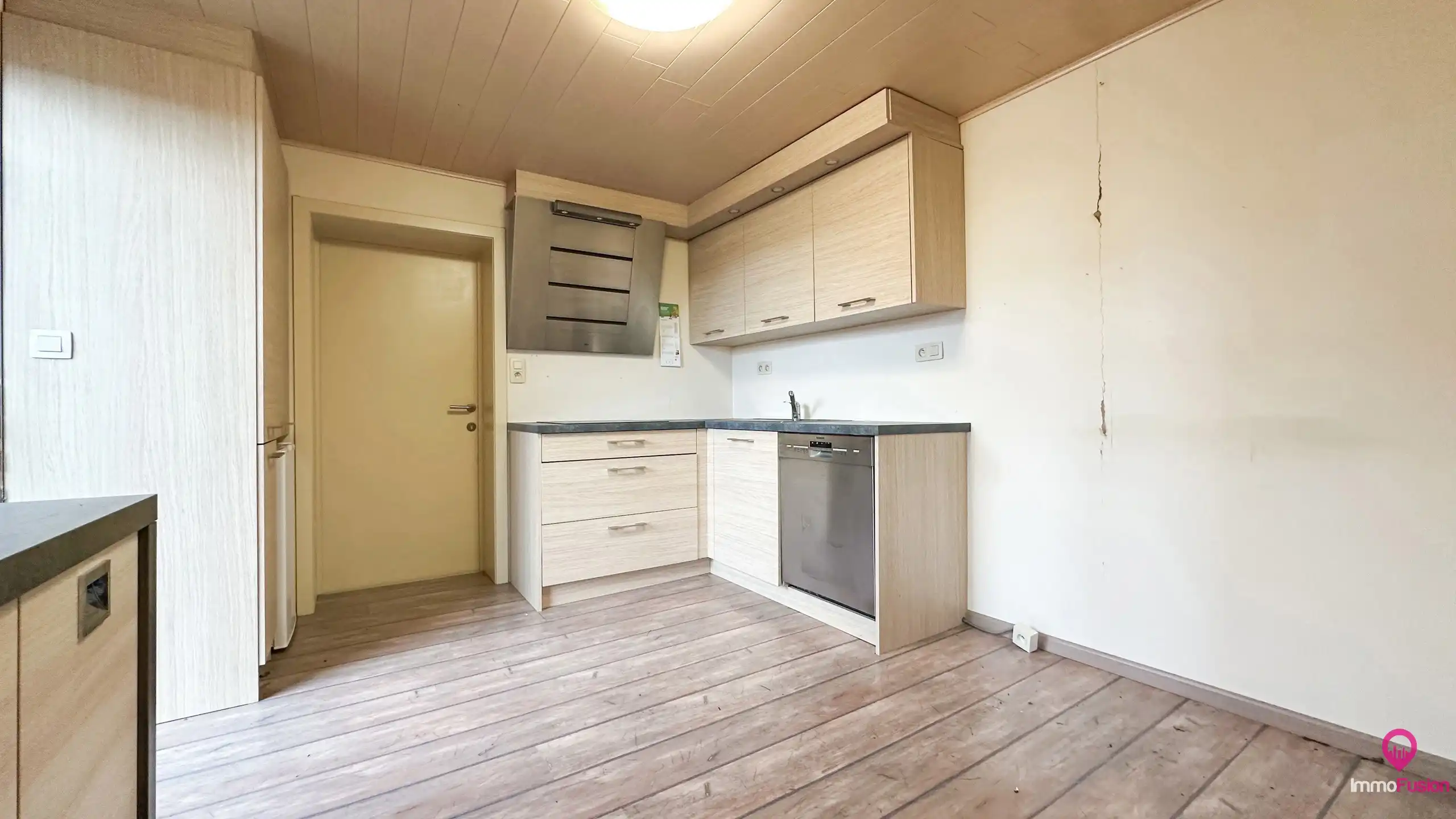 Strategisch gelegen woon-werkpand met ruime studio! foto 39