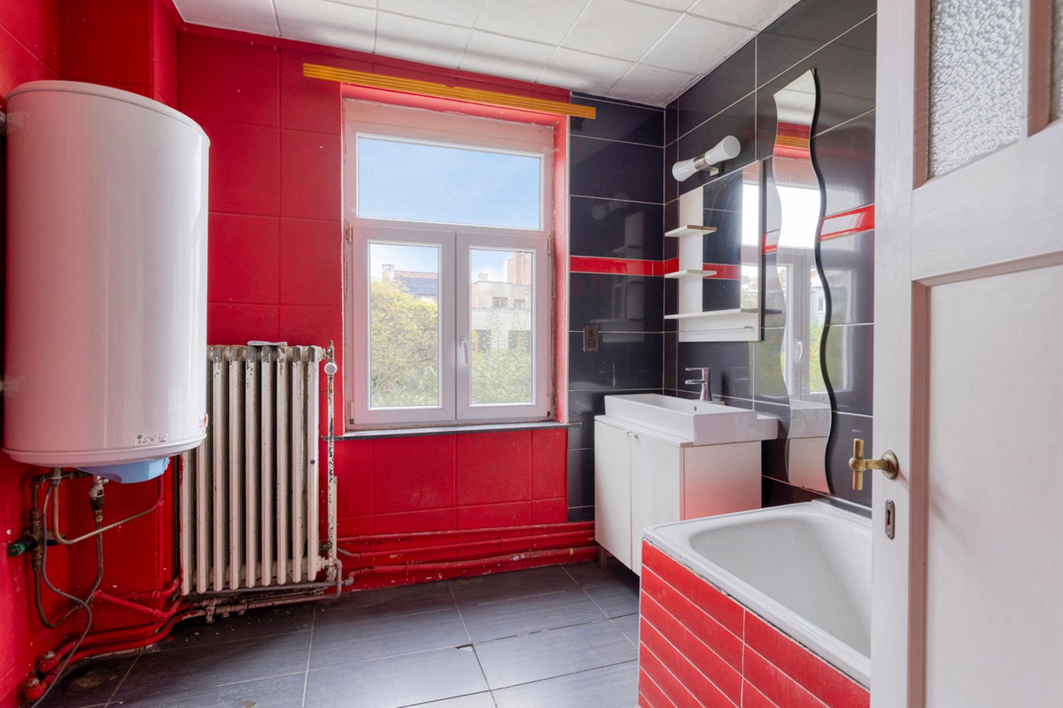 Te renoveren herenhuis met tuin nabij Sint-Guidoplein foto 13