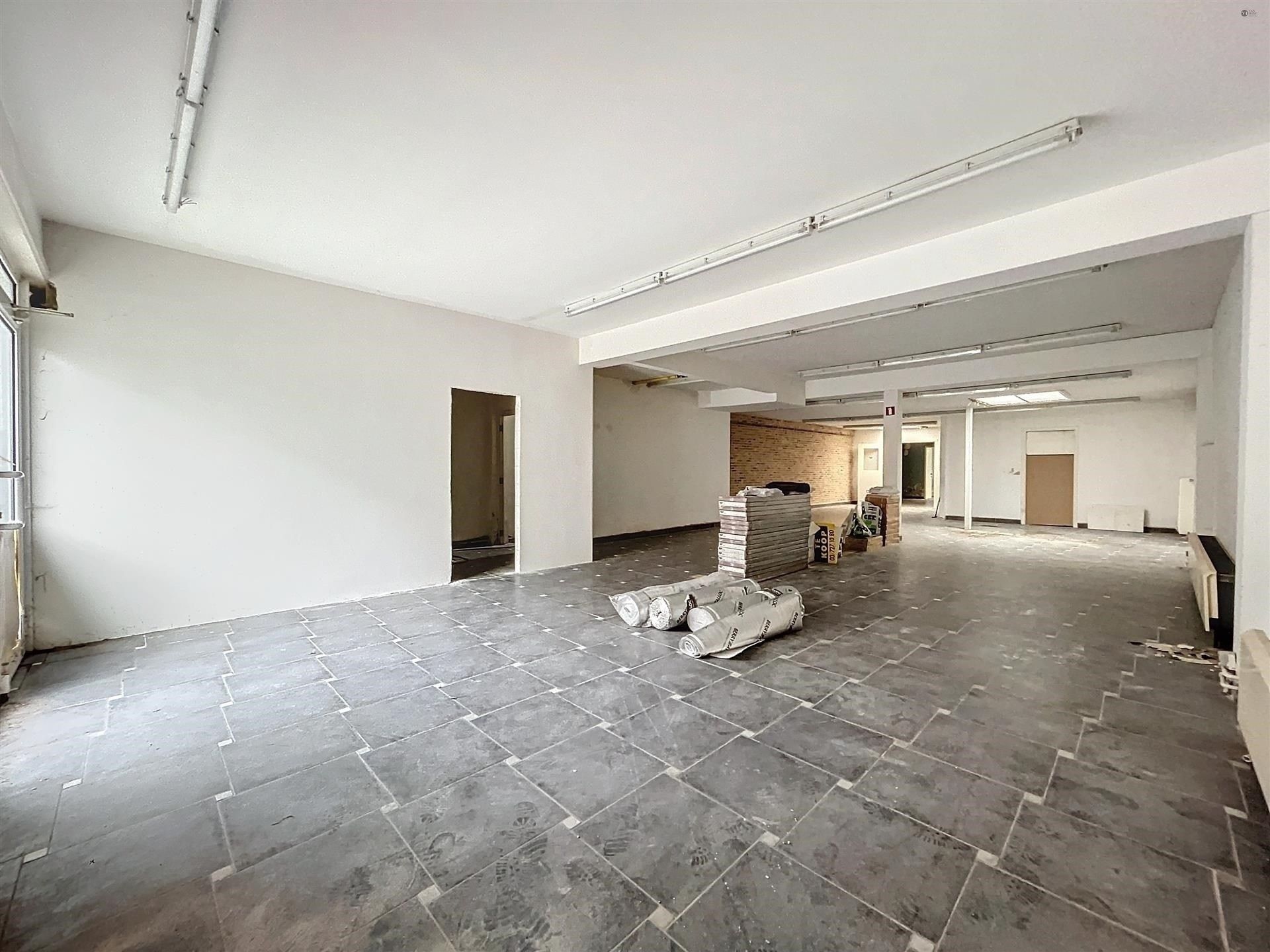 Handelspand met 2 appartementen op perceel van 491 m² NETTORENDEMENT 5% foto 14