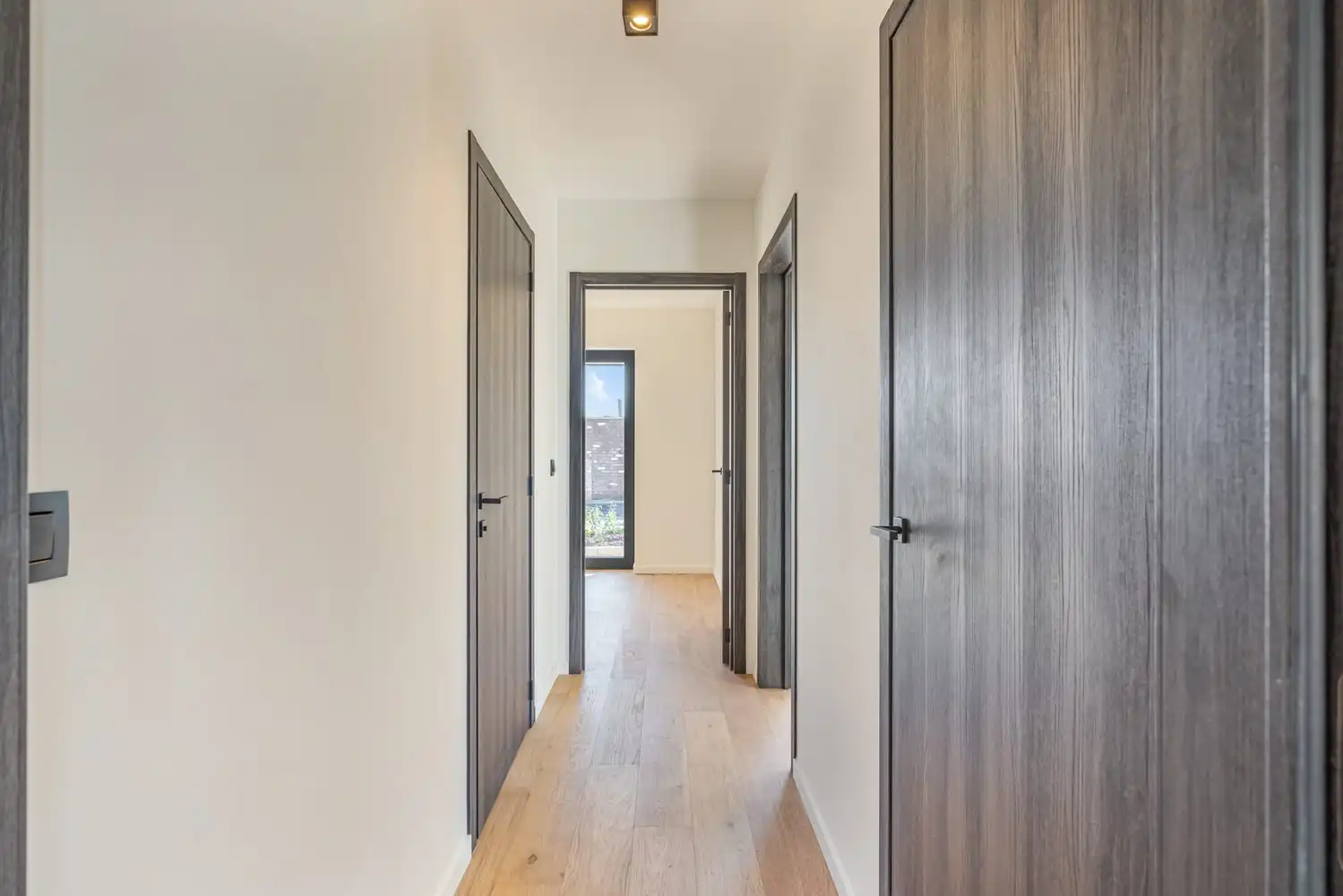 Instapklaar nieuwbouwappartement met 2 slaapkamers, tuin en terras in het centrum van Borgloon foto 7