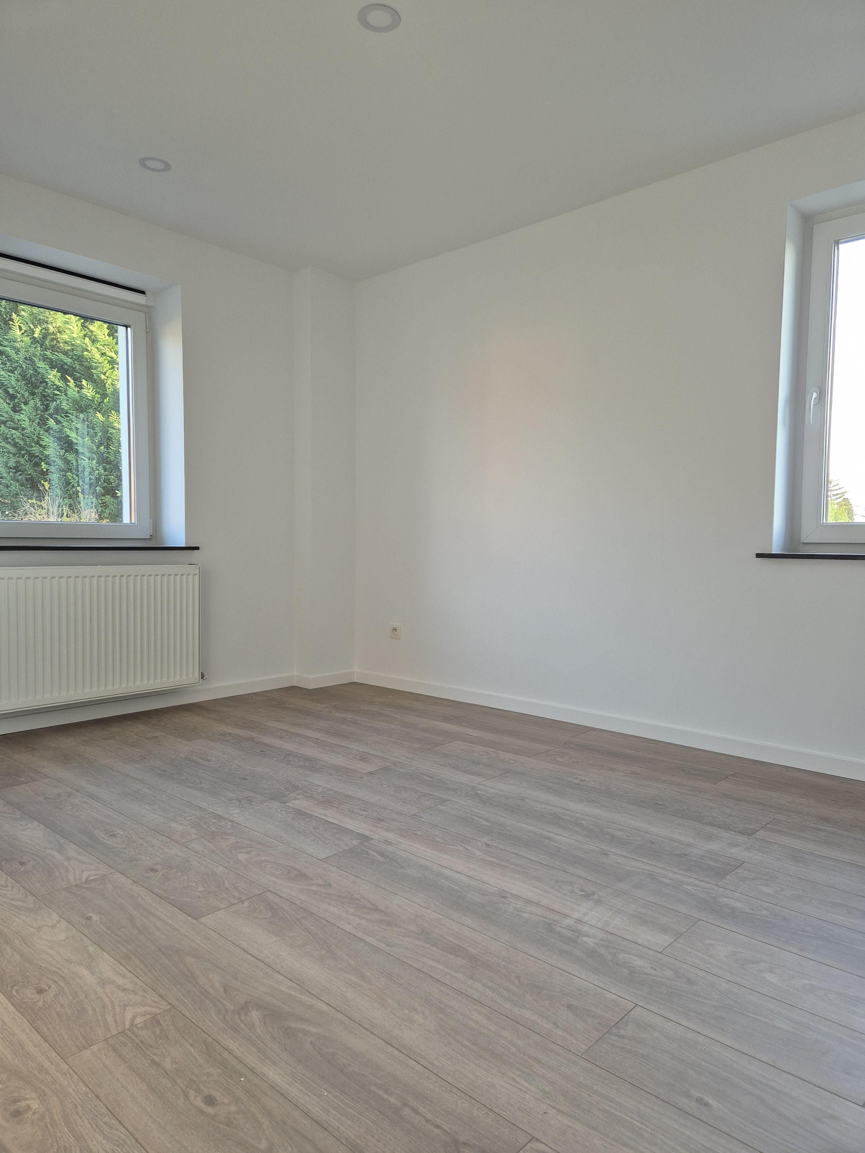Leuke gerenoveerde woning met 4 slaapkamers en tuin foto 15