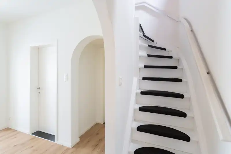 Ruime gerenoveerde woning in hartje Essen foto 24