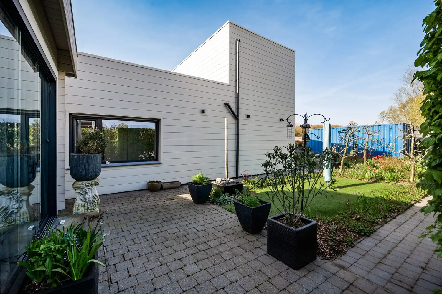 Woning met 2 slpkrs en bijgebouw met veel potentieel foto 30
