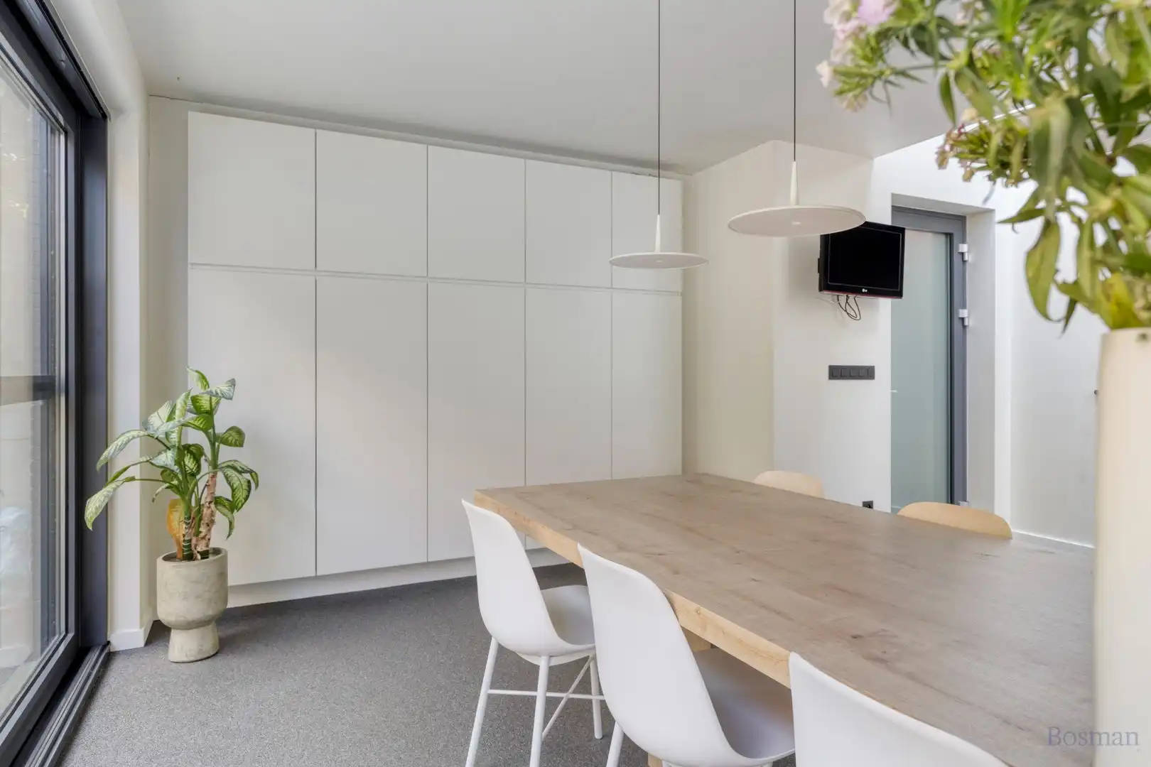 Instapklare woning te koop in het centrum van Mol foto 7