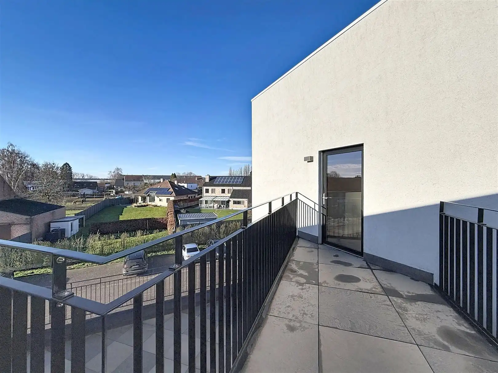 Instapklaar APP met terras, 2 slpks, kelder en autostpl foto 34