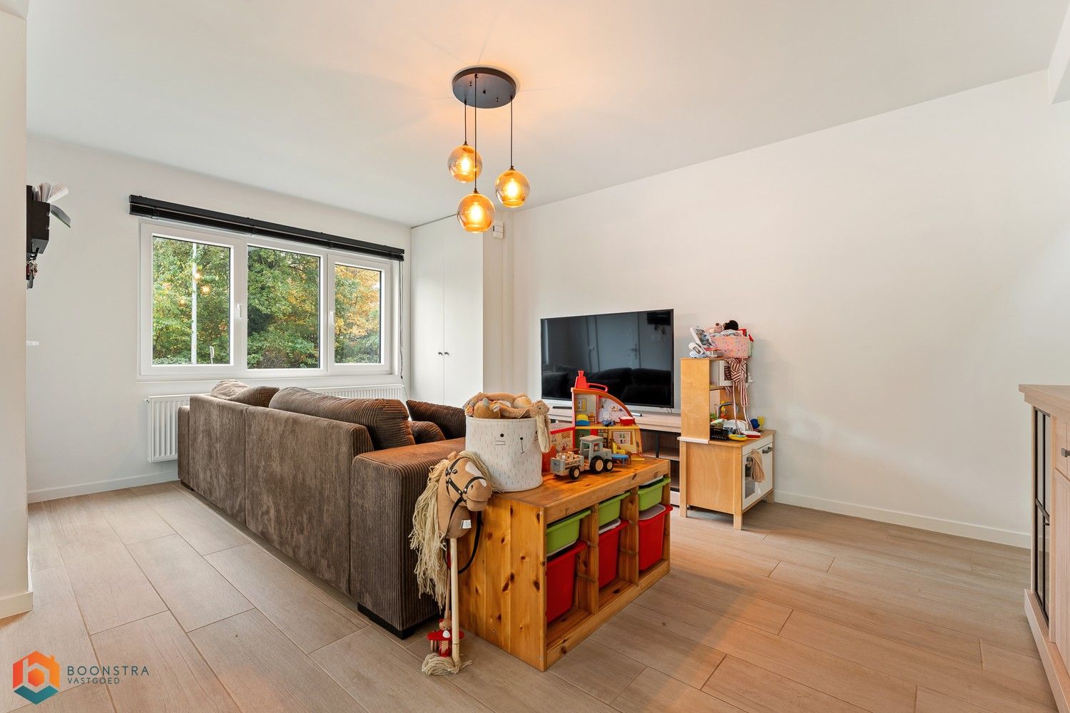 Gerenoveerde woning met 3 slpkrs op 683m foto 6