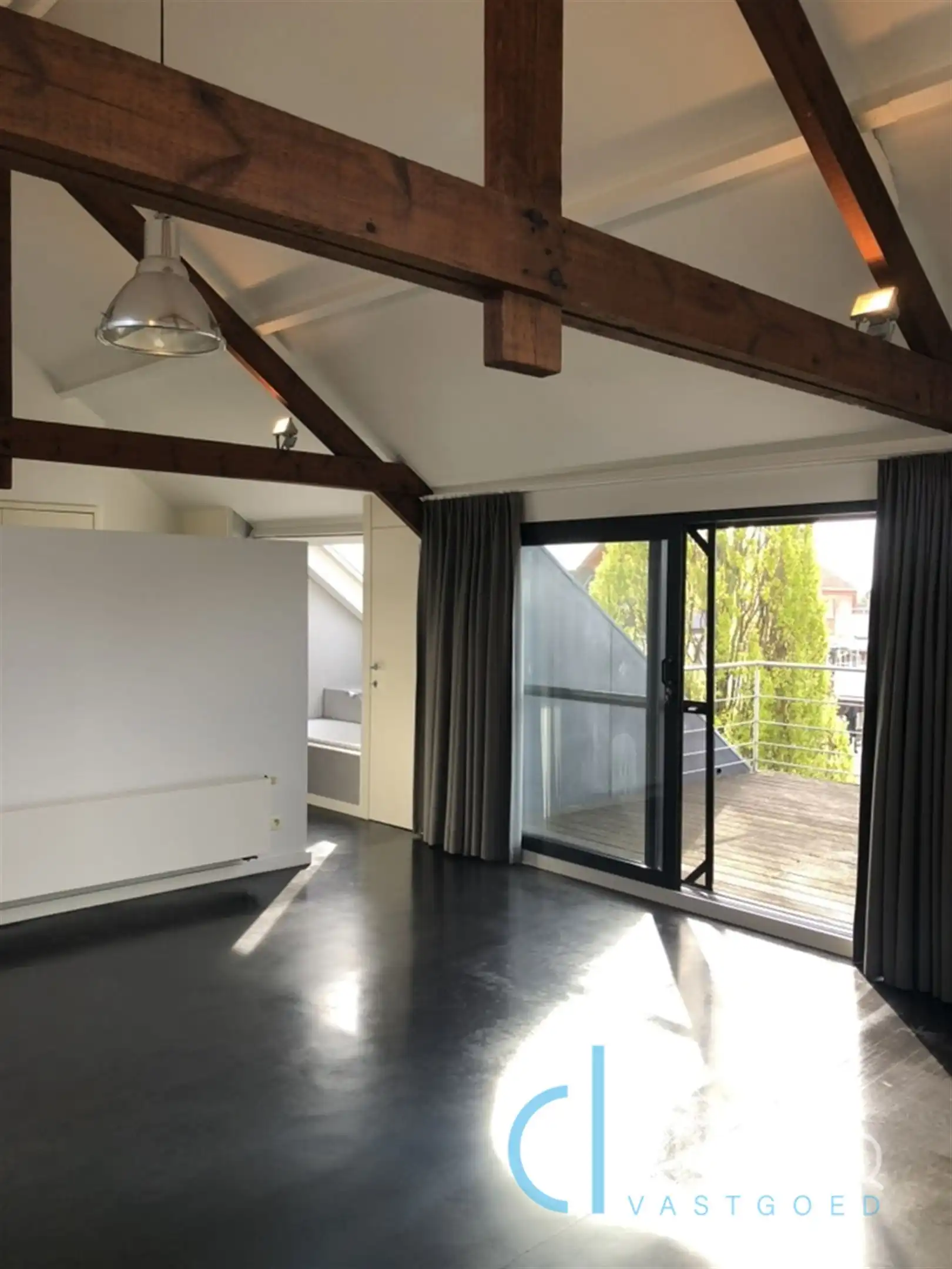 Toffe studio TE HUUR in het centrum van Lochristi! foto 3