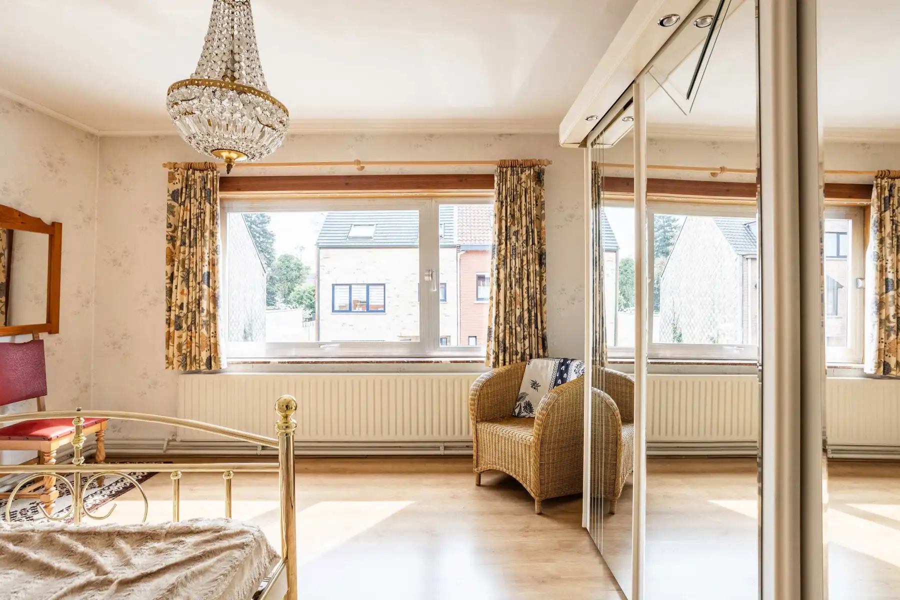 Leuke op te frissen woning aan de stadsrand! foto 16