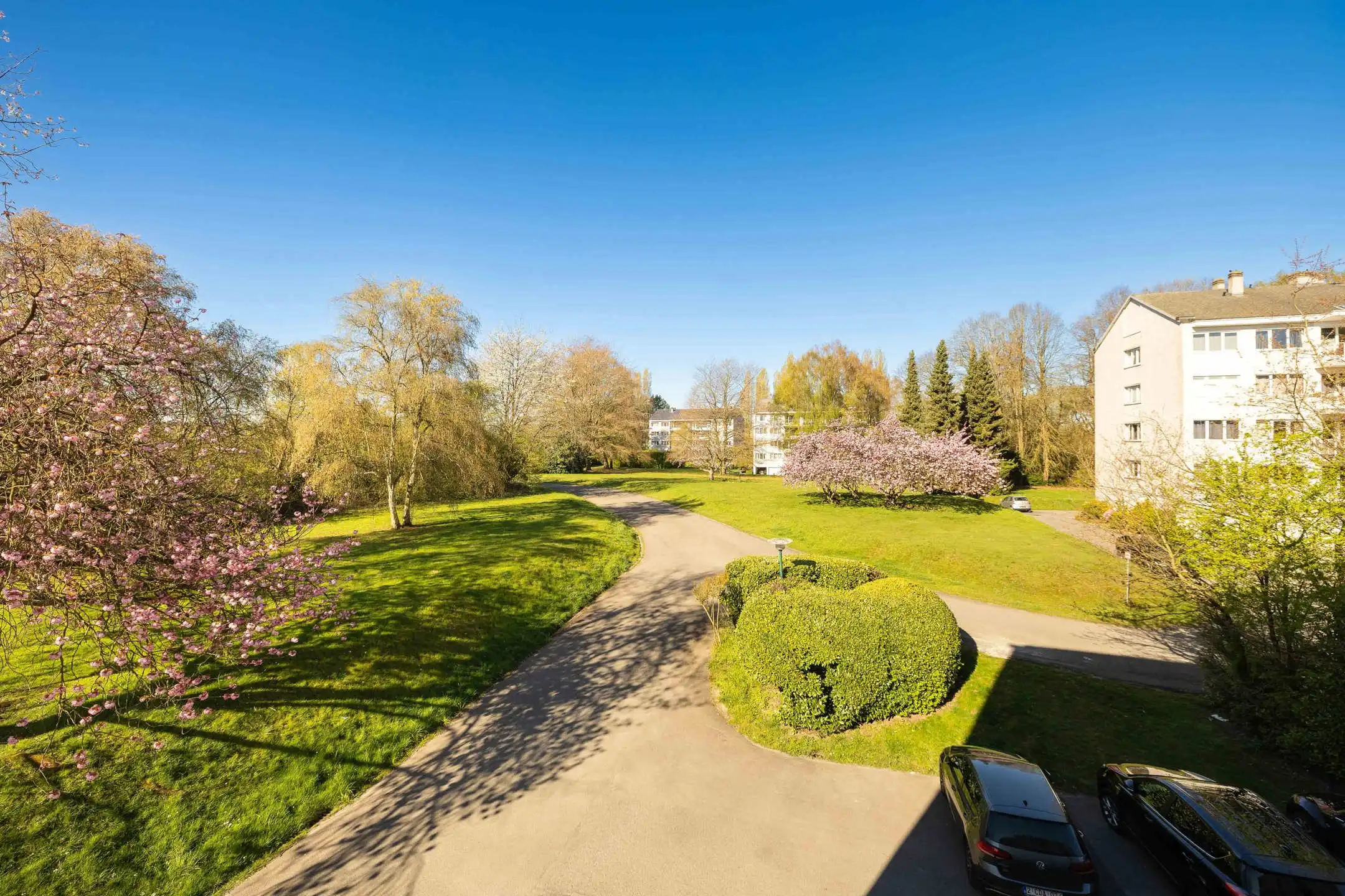 Gerenoveerd appartement met vrij uitzicht op het park foto 21