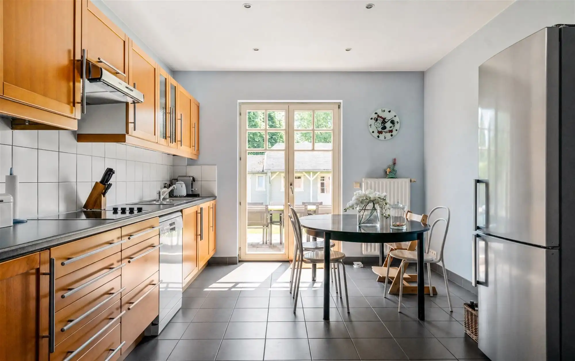 Elegante herenwoning met 4 slaapkamers, ruime zolder en zonnige tuin in Koningshooikt foto 7