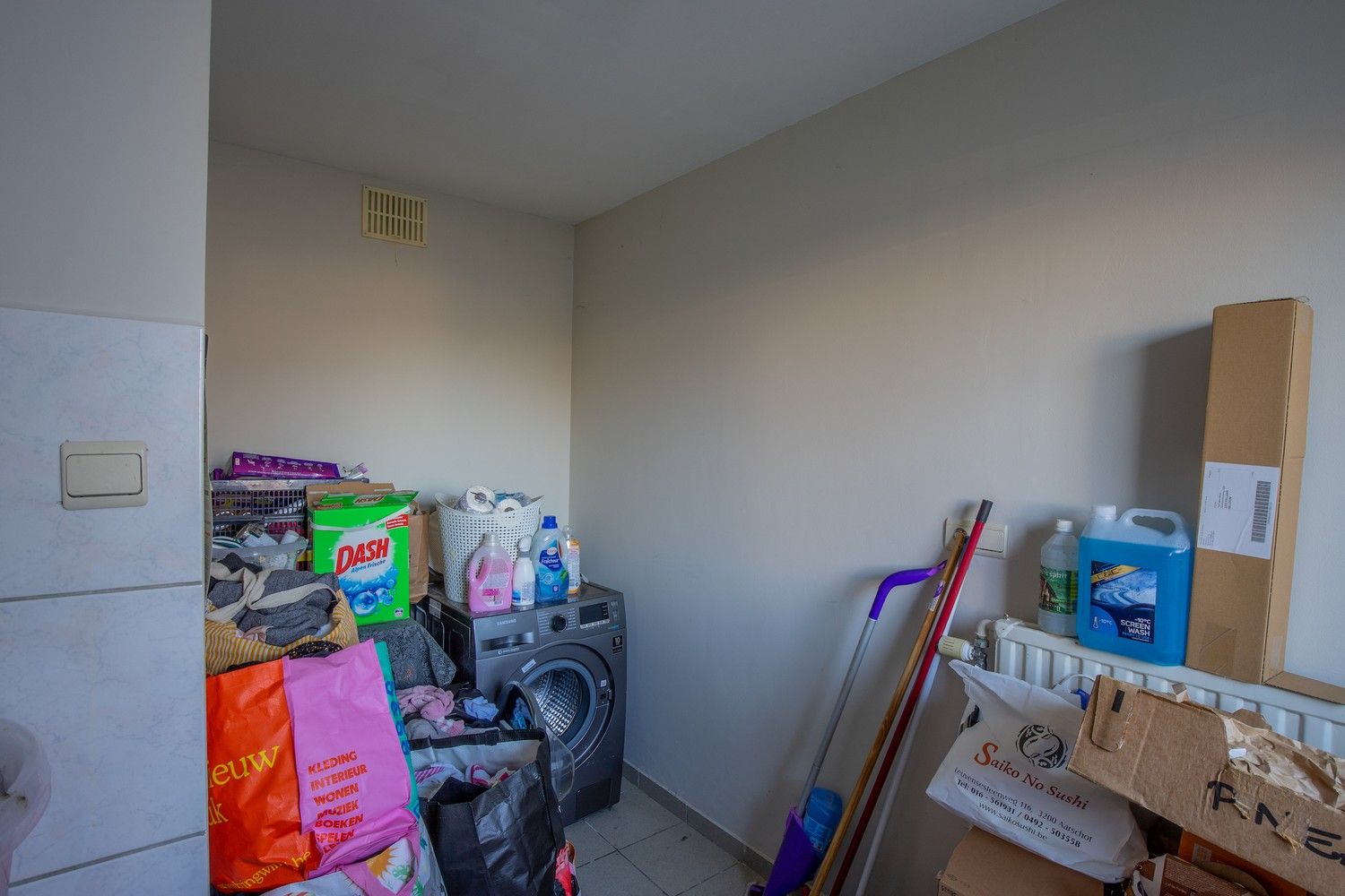 Lichtrijk gelijkvloers appartement met tuin, terras en autostaanplaats in hartje Rillaar foto 10