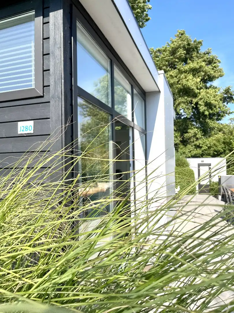 2-slpkr vakantiewoning met tuin & parkeerplaats foto 2