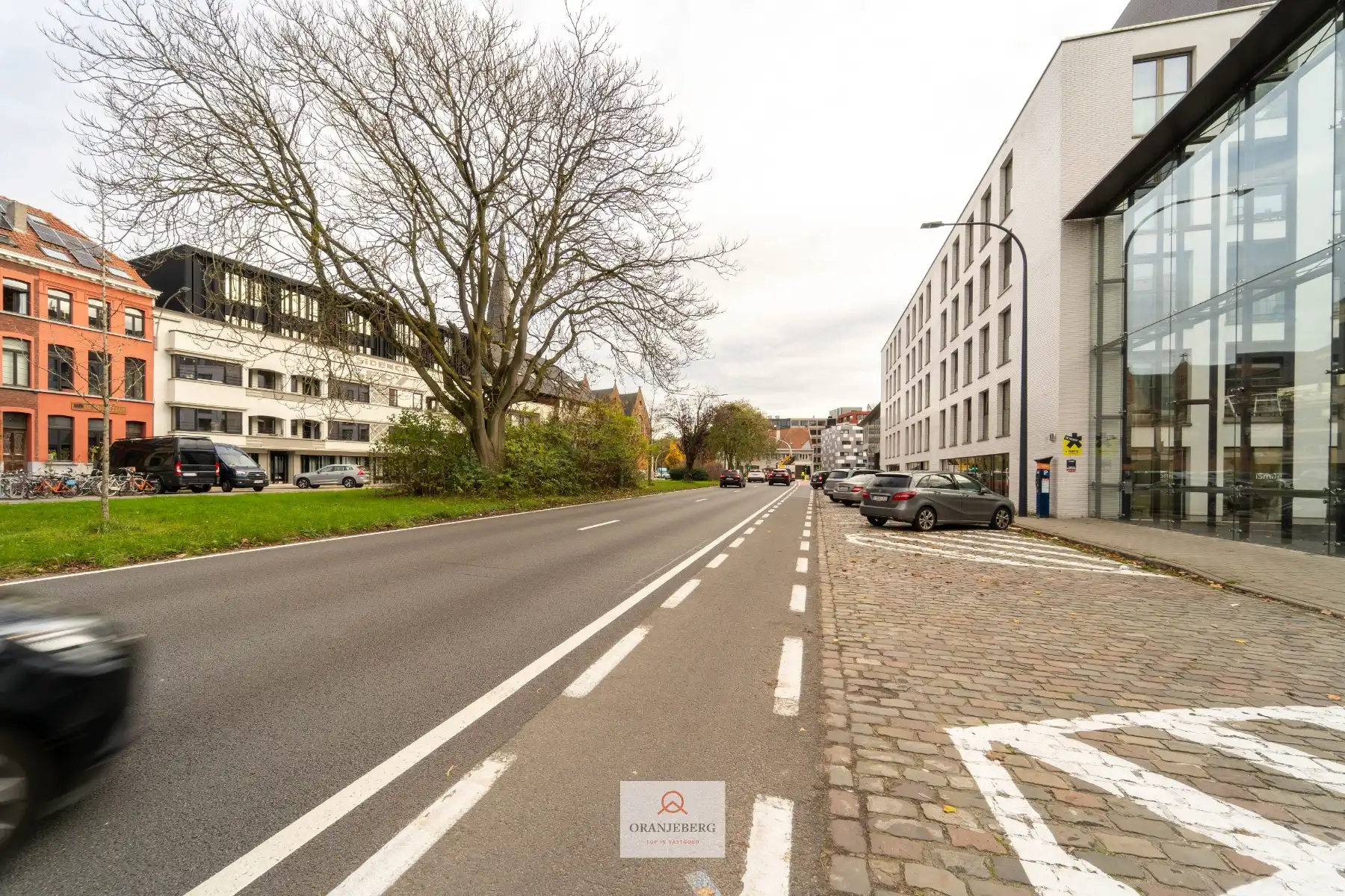 Moderne gelijkvloerse studio met terras te Gent foto 23