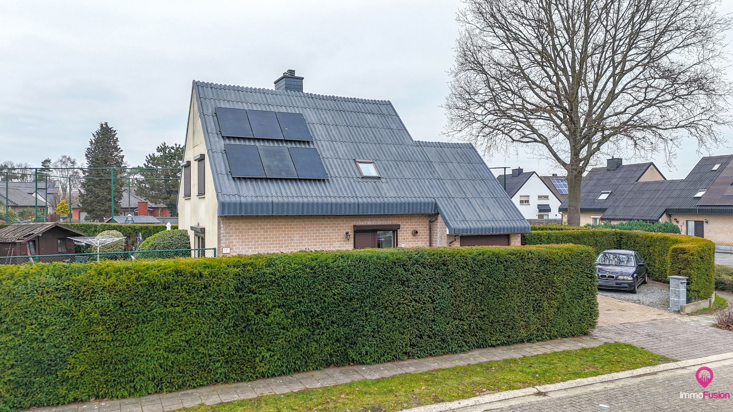 Ruime gezinswoning met 3 slaapkamers in rustige straat! foto 17