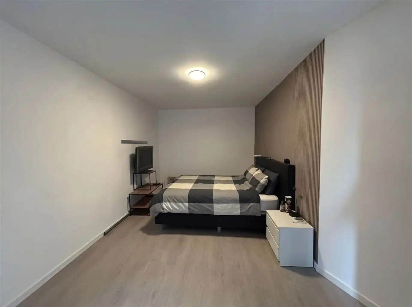 Gezellig appartement met 2 slaapkamers en terrasje nabij het centrum van Maaseik. foto 5