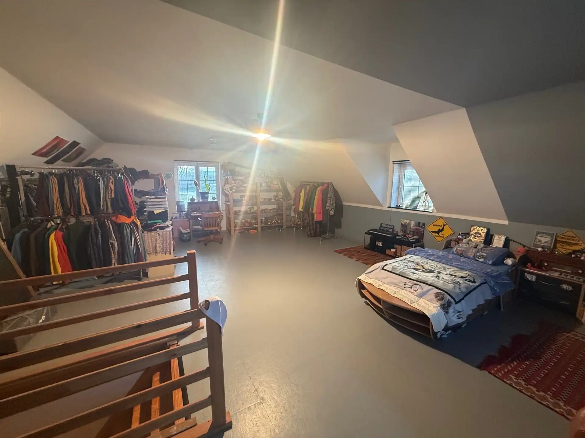 Ruime woning met prachtige tuin foto 9