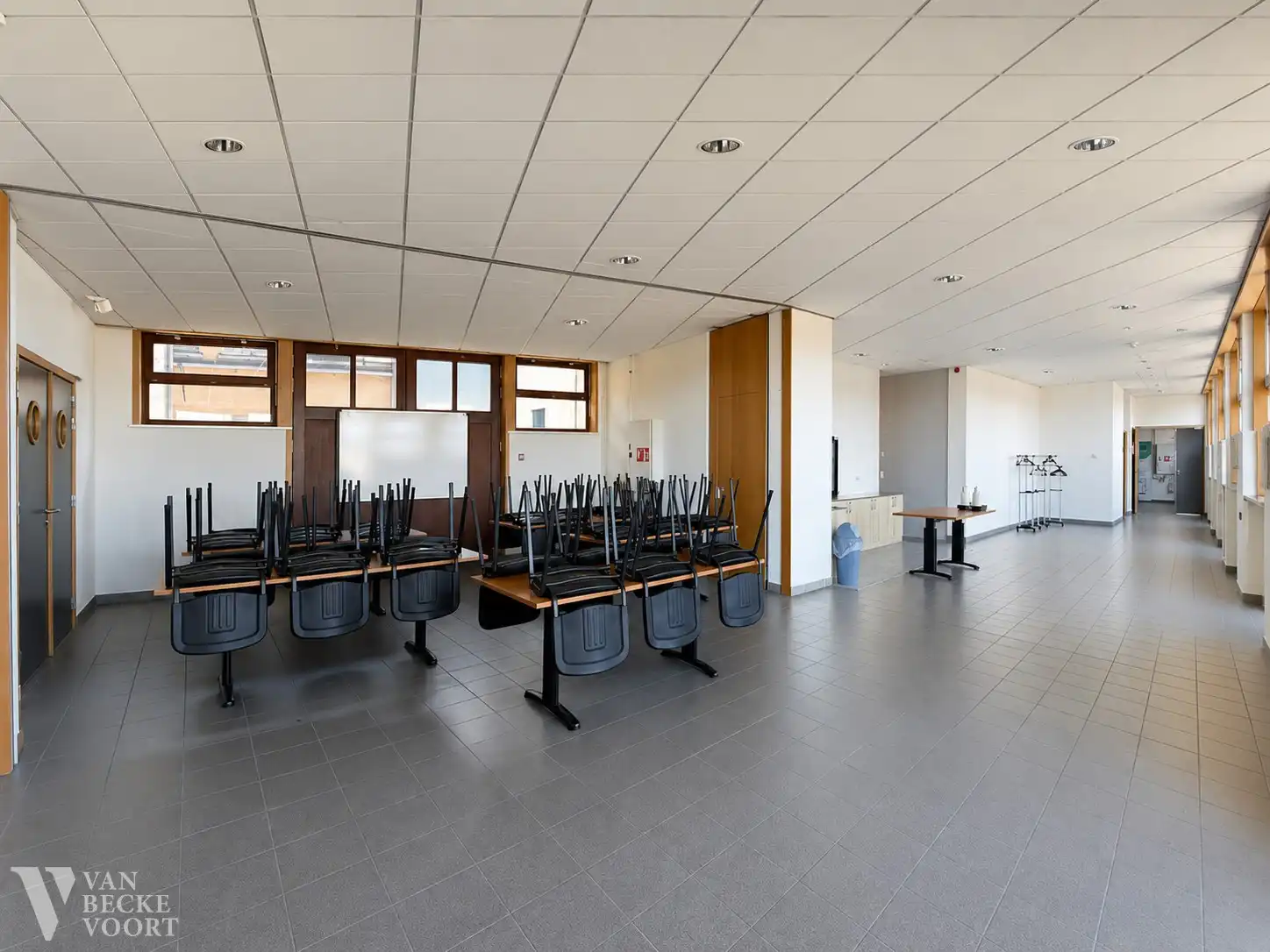 Vergaderzaal + refter 380m² in een unieke maritieme setting foto 6