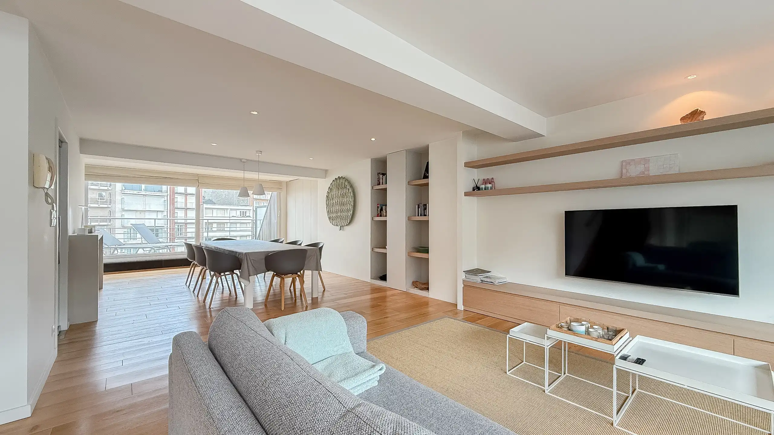 Duplex dakappartement met zonneterrassen nabij Rubensplein foto 8