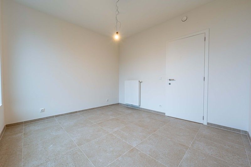 !LAATSTE KANS AANKOOP 6% BTW! Ruim 2 slaapkamer appartement in residentie DAC'ART Izegem. foto 14