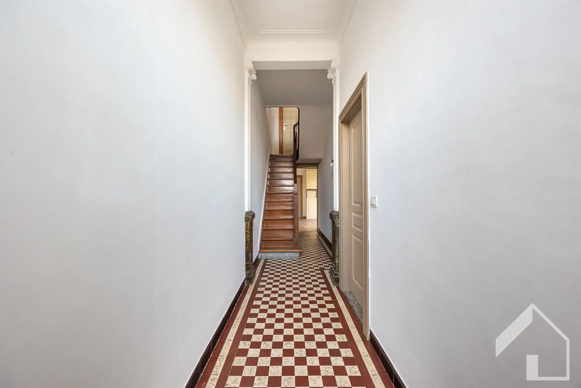 charmante woning met authentieke elementen foto 2