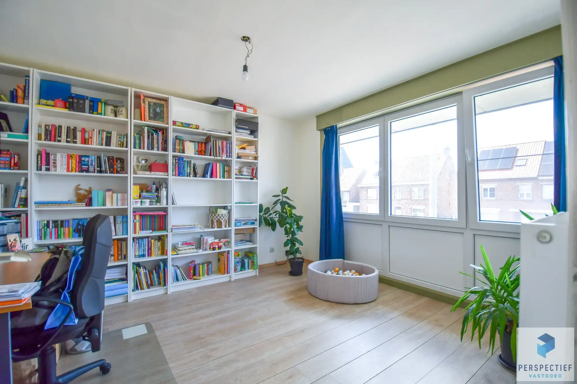 RUIME LICHTRIJKE WONING met 4 SLPKS, GARAGE en grote TUIN foto 16