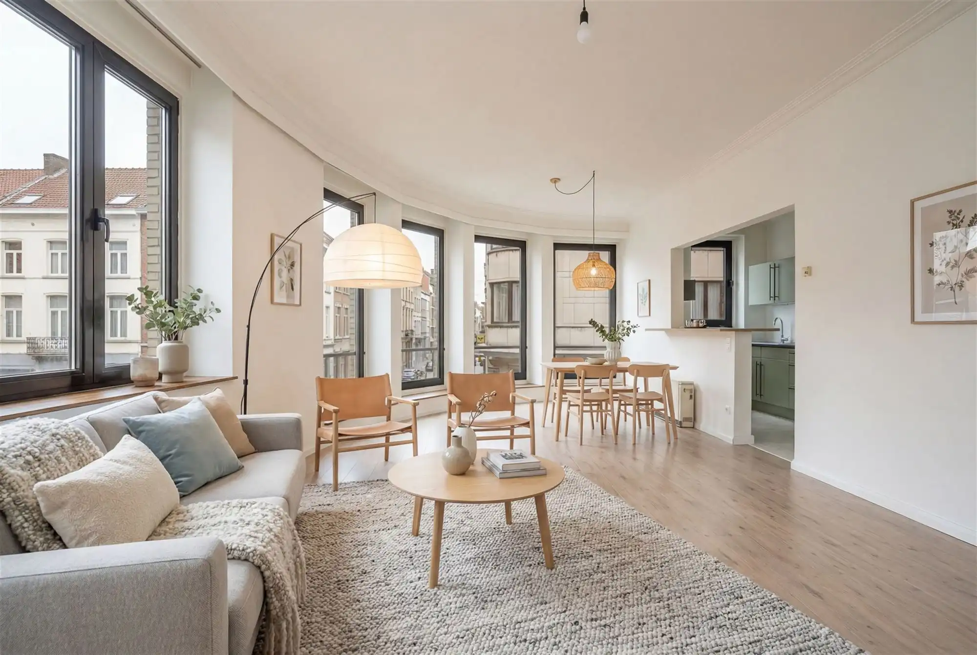 Hoofdfoto van de publicatie: Lichtrijk hoekapp. op centrale ligging