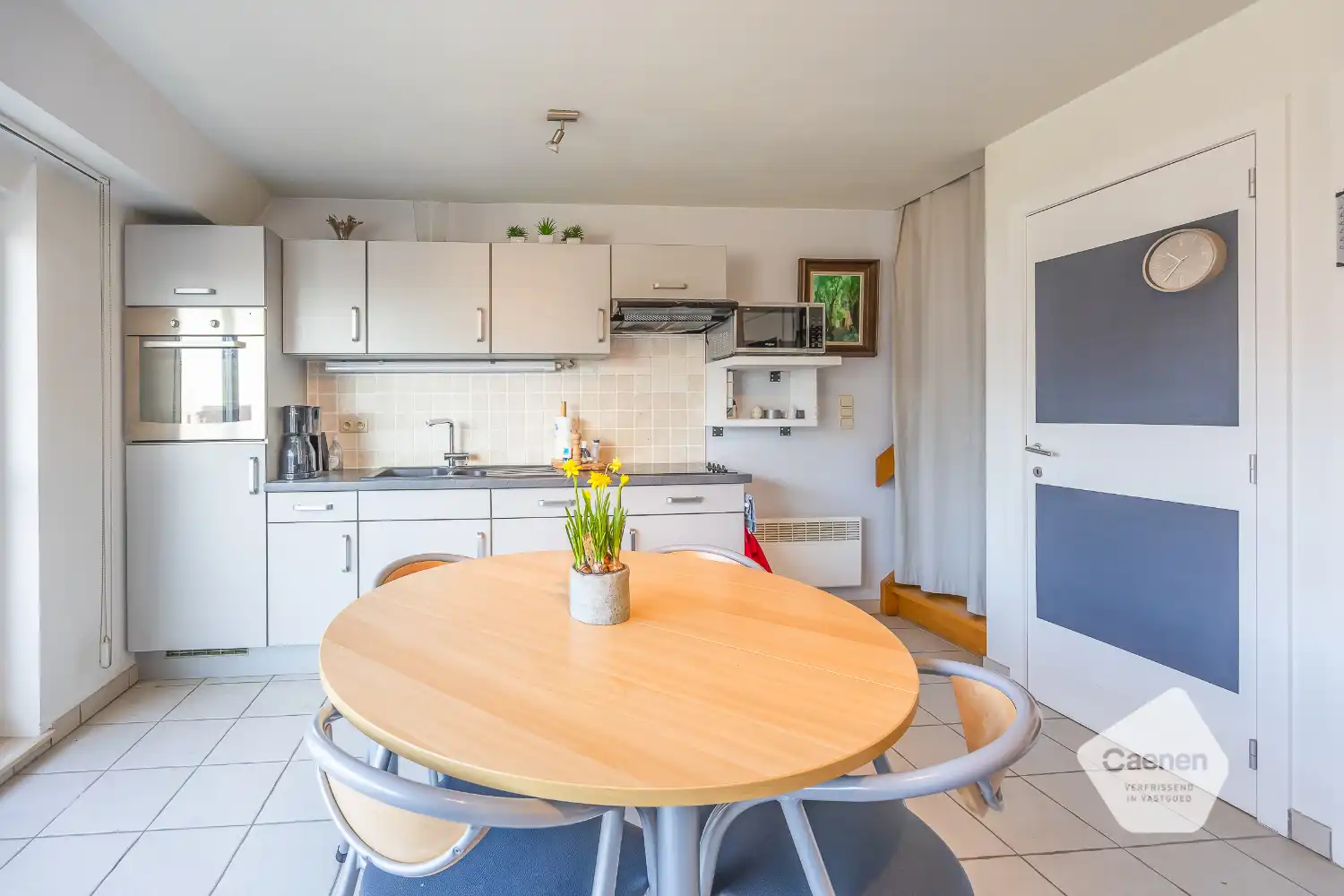 Instapklaar recent duplex appartement vlakbij centrum Bredene Duinen foto 4