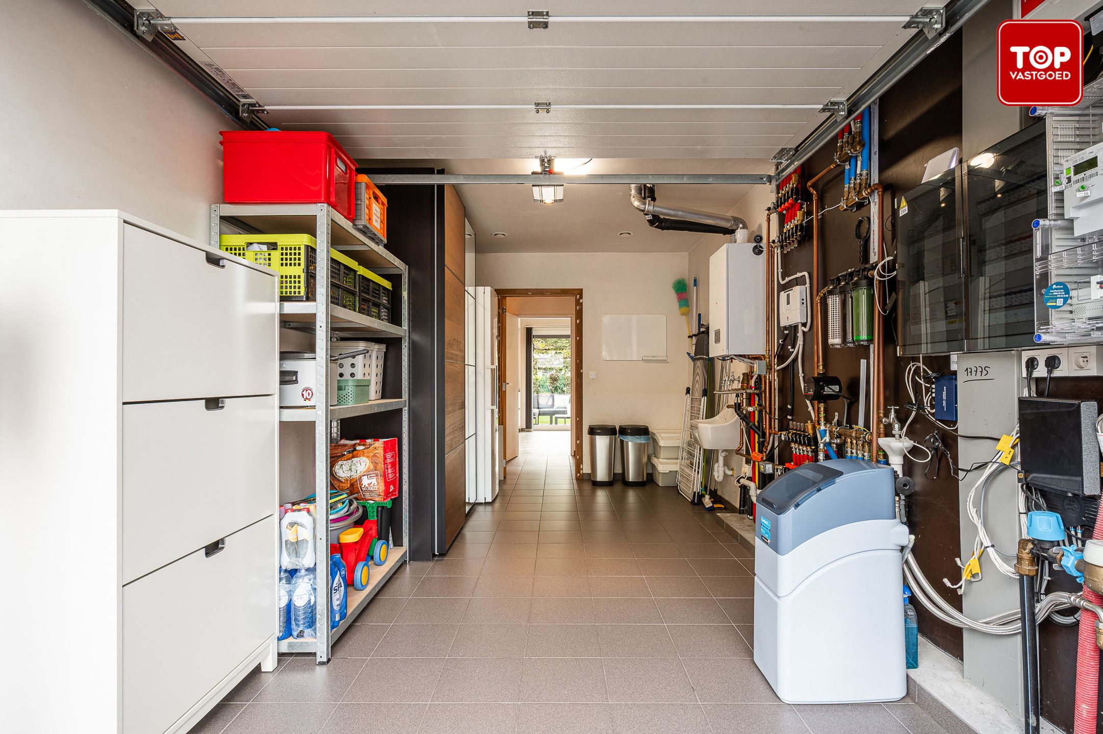 Instapklare woning (2016)  met 4 slaapkamers en tuin in residentiële wijk foto 29
