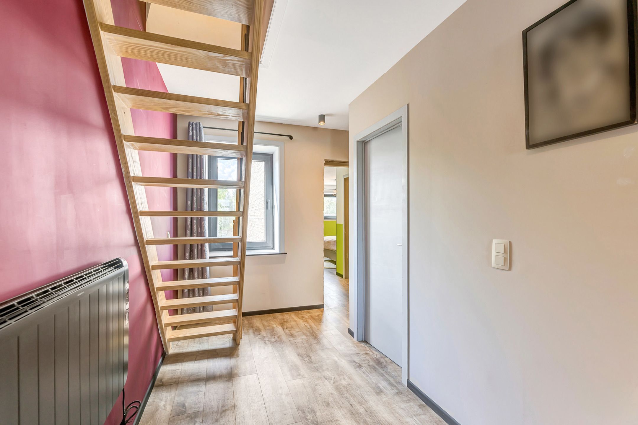 Instapklare woning met garage en ruime tuin foto 17