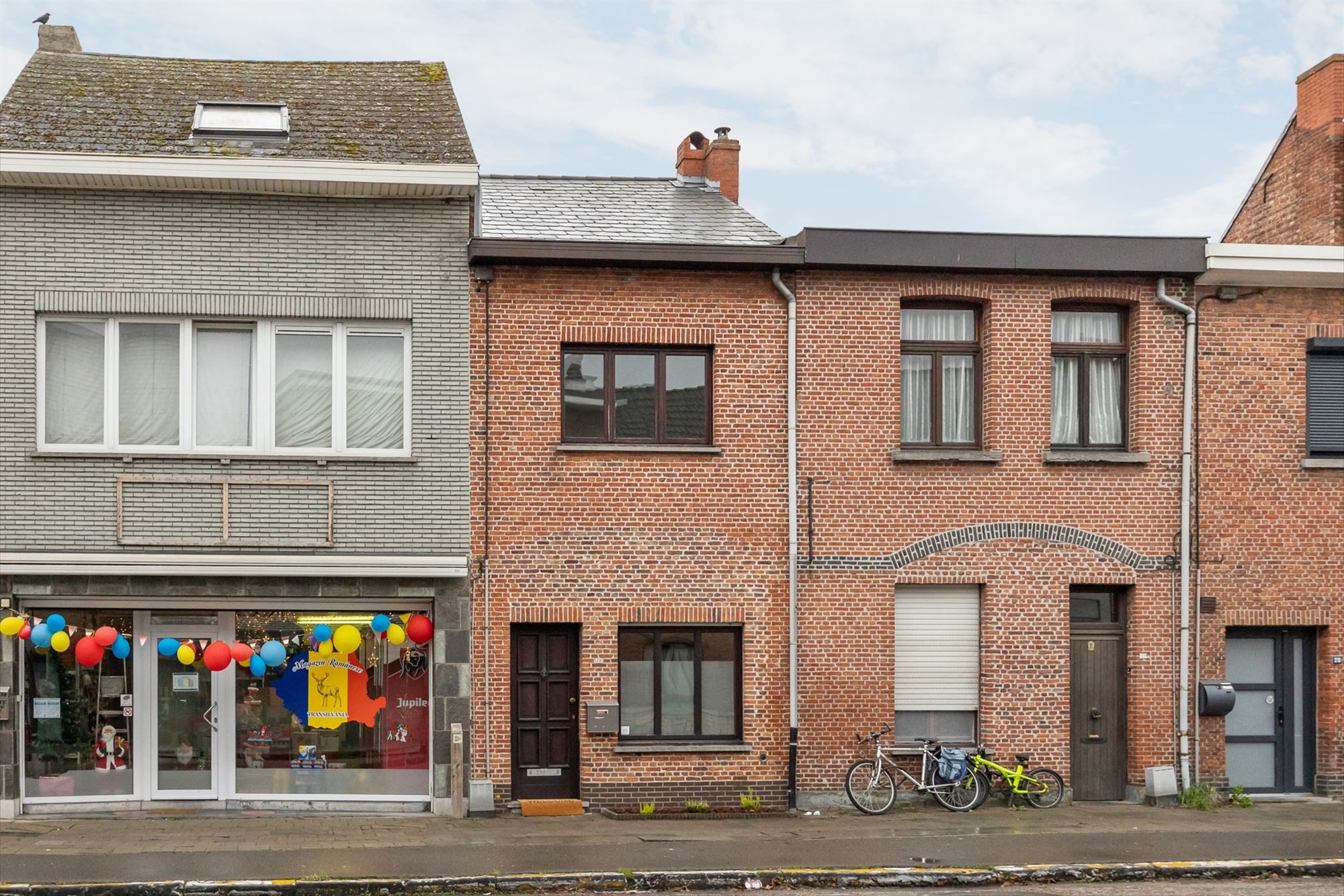 Hoofdfoto van de publicatie: Te renoveren woning met 2 slaapkamers in Mechelen