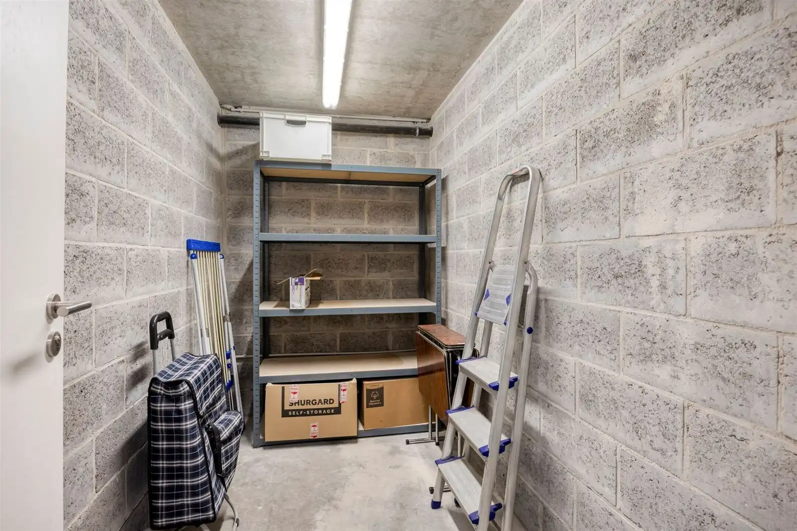 Modern assistentie appartement (1 slaapkamer) te Halle foto 15