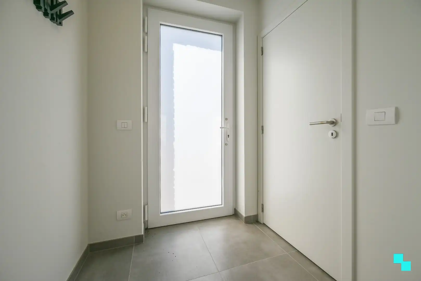 Ruime en energiezuinige nieuwbouwwoning gelegen te Izegem foto 3