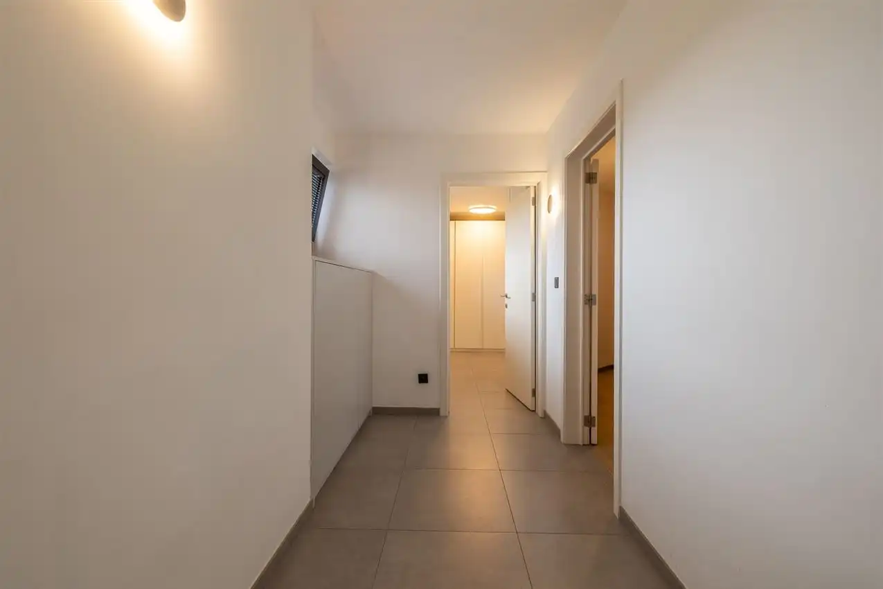 Penthouse met 3 slpk., riant terras, autostaanplaats en kelderberging foto 13