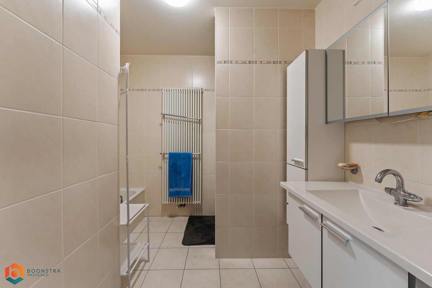 Instapklaar appartement met 2 slpkrs in centrum Putte foto 9