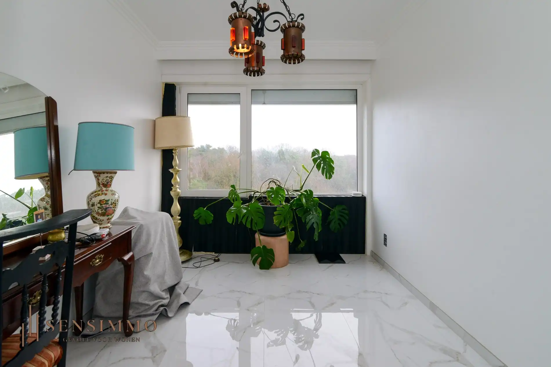 Lichtrijk en ruim 4 slaapkamer appartement met parking vlakbij Genk centrum! foto 11