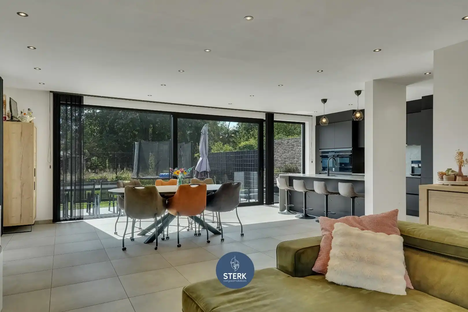 INSTAPKLARE NIEUWBOUWWONING MET 3 TOT 4 SLPKS AAN REGISTRATIERECHTEN !   foto 2