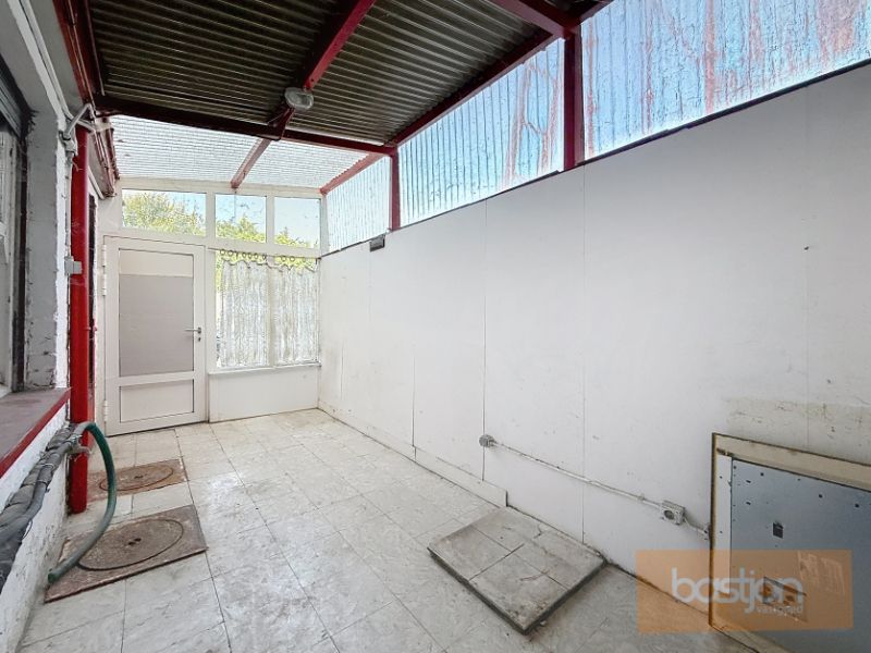 Te koop: Woning met potentieel in het hart van Lauwe – volledig te renoveren foto 6