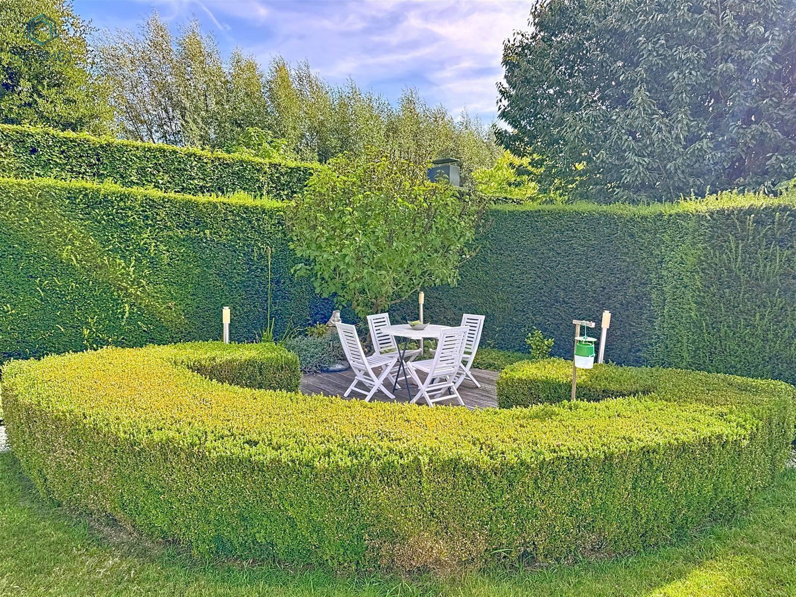 Ruime open bebouwing met 3 slks en prachtige tuin foto 21