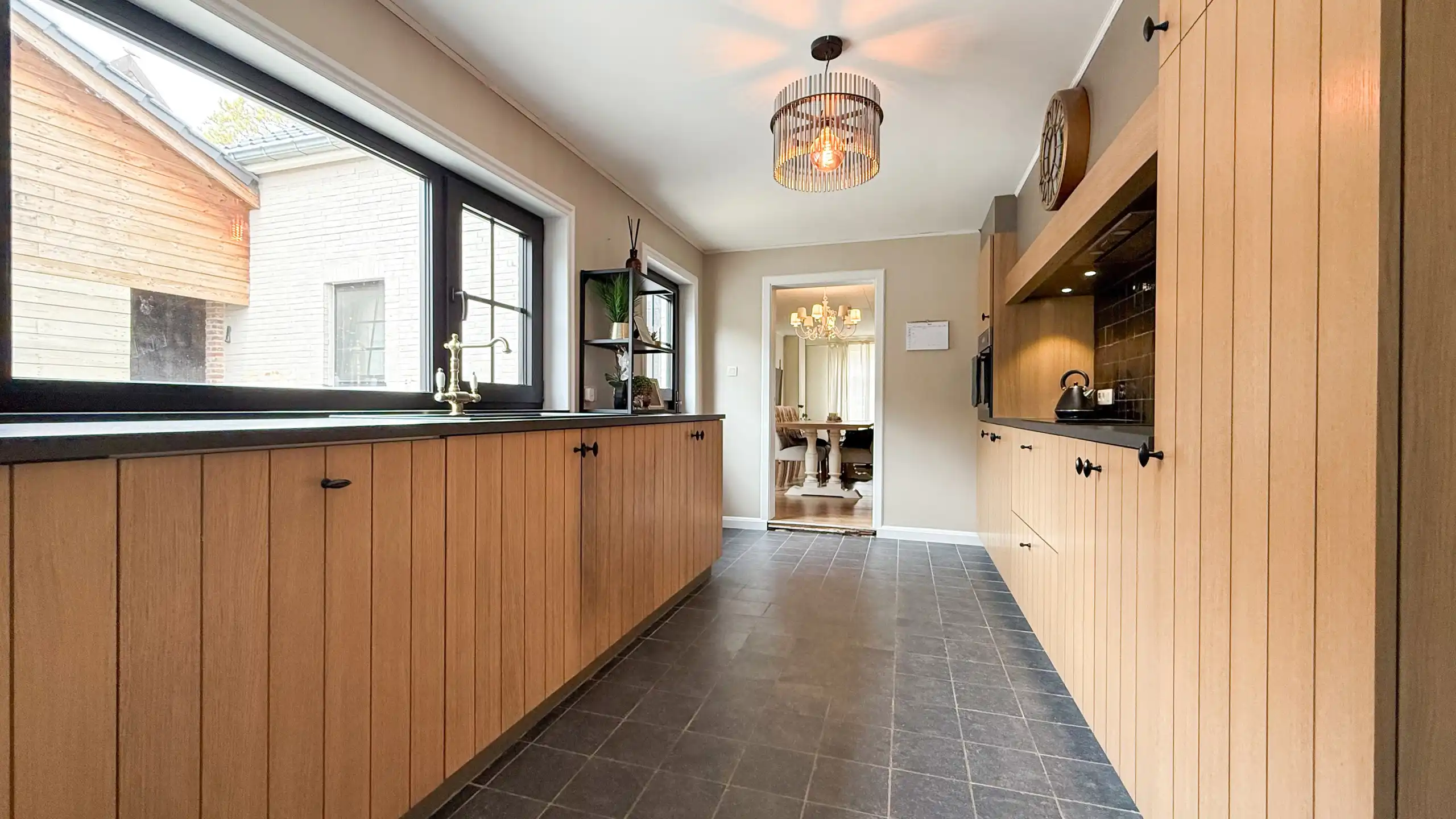 Kangoeroe woning met 5 slpks rustig gelegen! foto 7