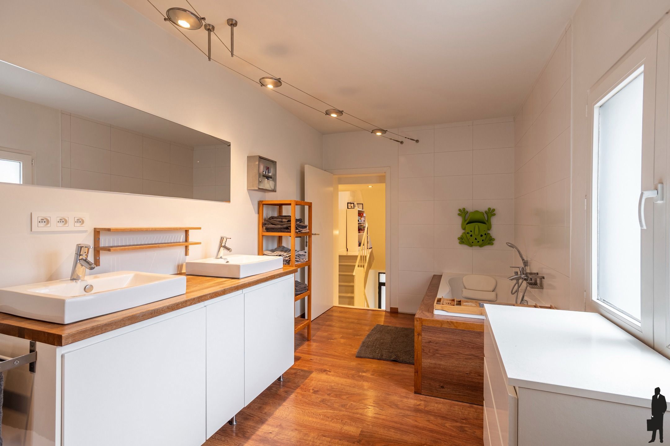 Charmante en instapklare woning met 4 slpks in Kontich foto 18