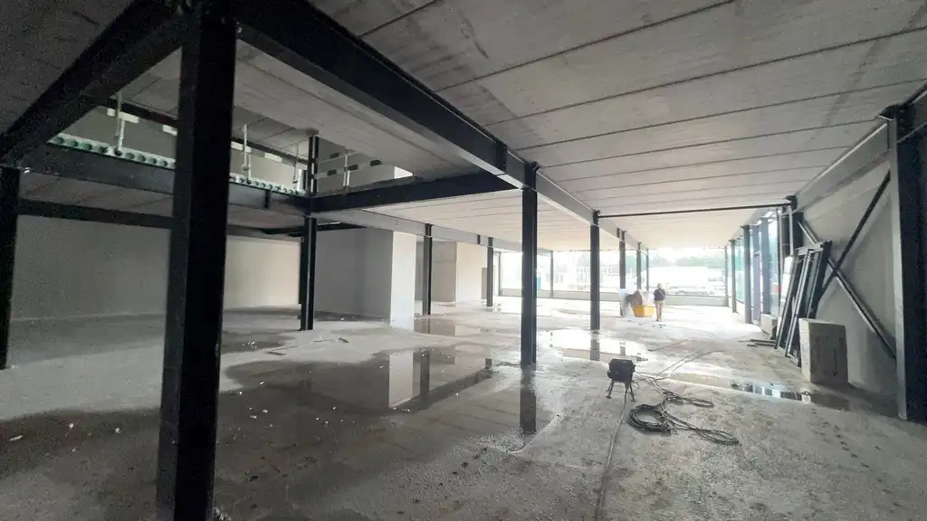 Nieuwbouw showroom met magazijn te huur langs N43 in Sint-Denijs-Westrem foto 10