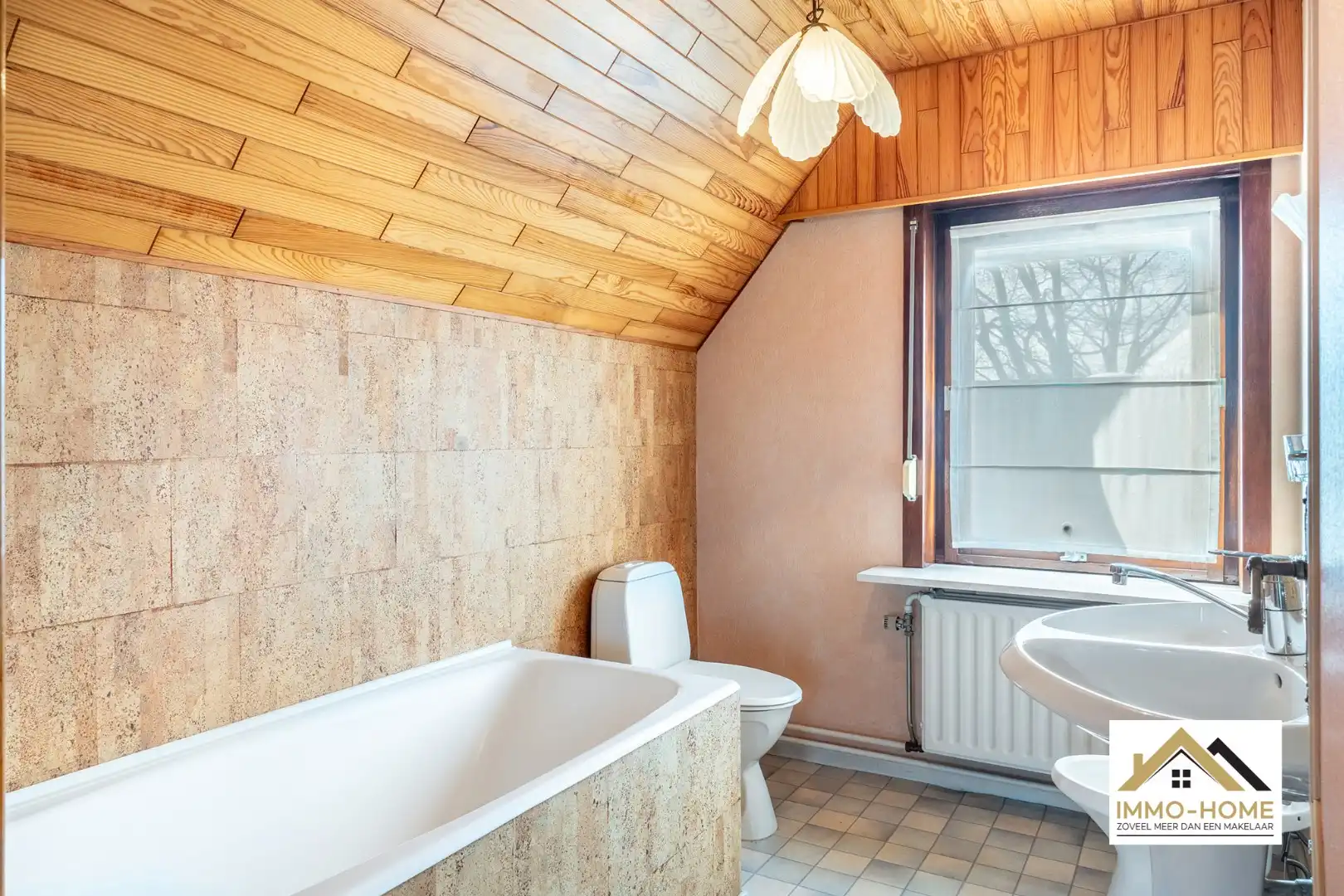 Karaktervolle HOB met een mooie achterliggende tuin foto 18