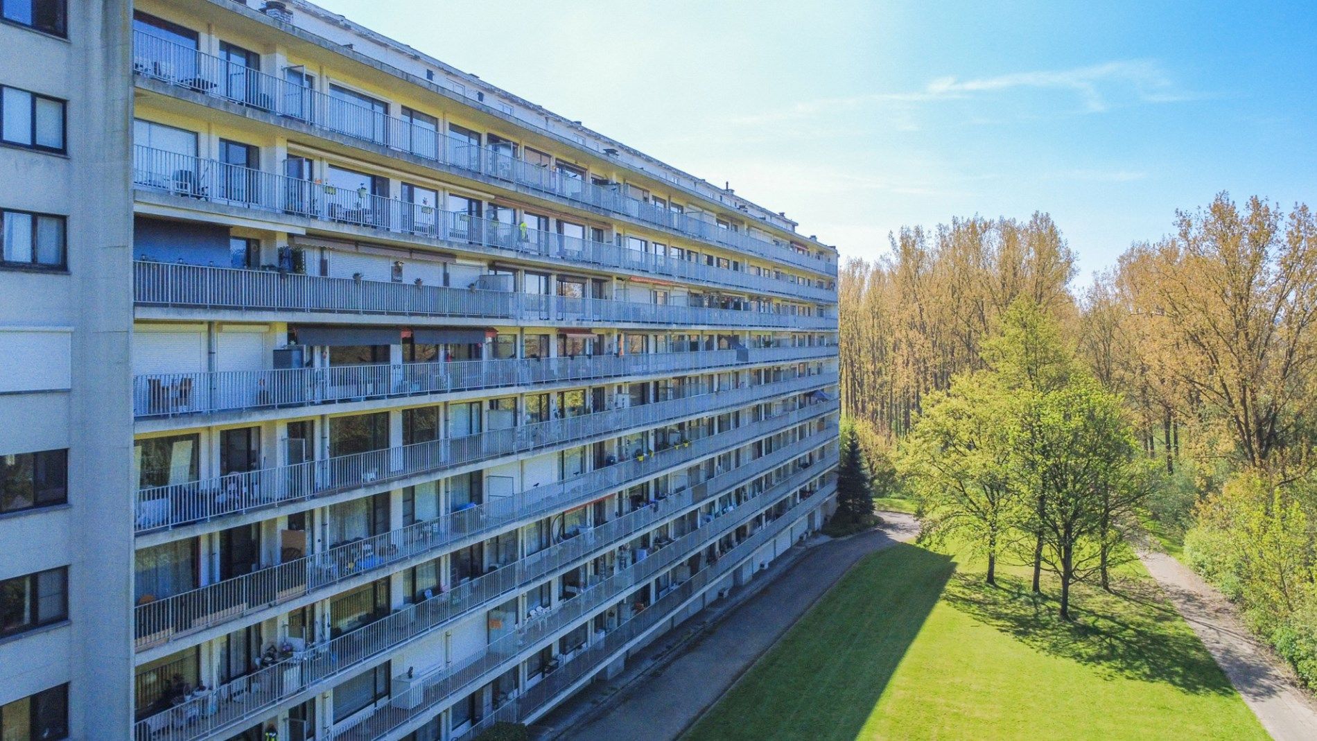 Een goed gelegen appartement te Anderlecht! foto 2