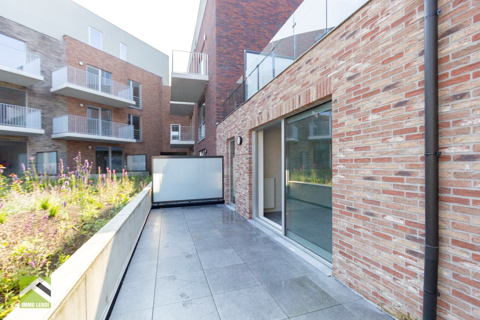 INSTAPKLAAR APPARTEMENT MET 3 SLAAPKAMERS EN GROOT TERRAS - 6% BTW mogelijk! foto 16