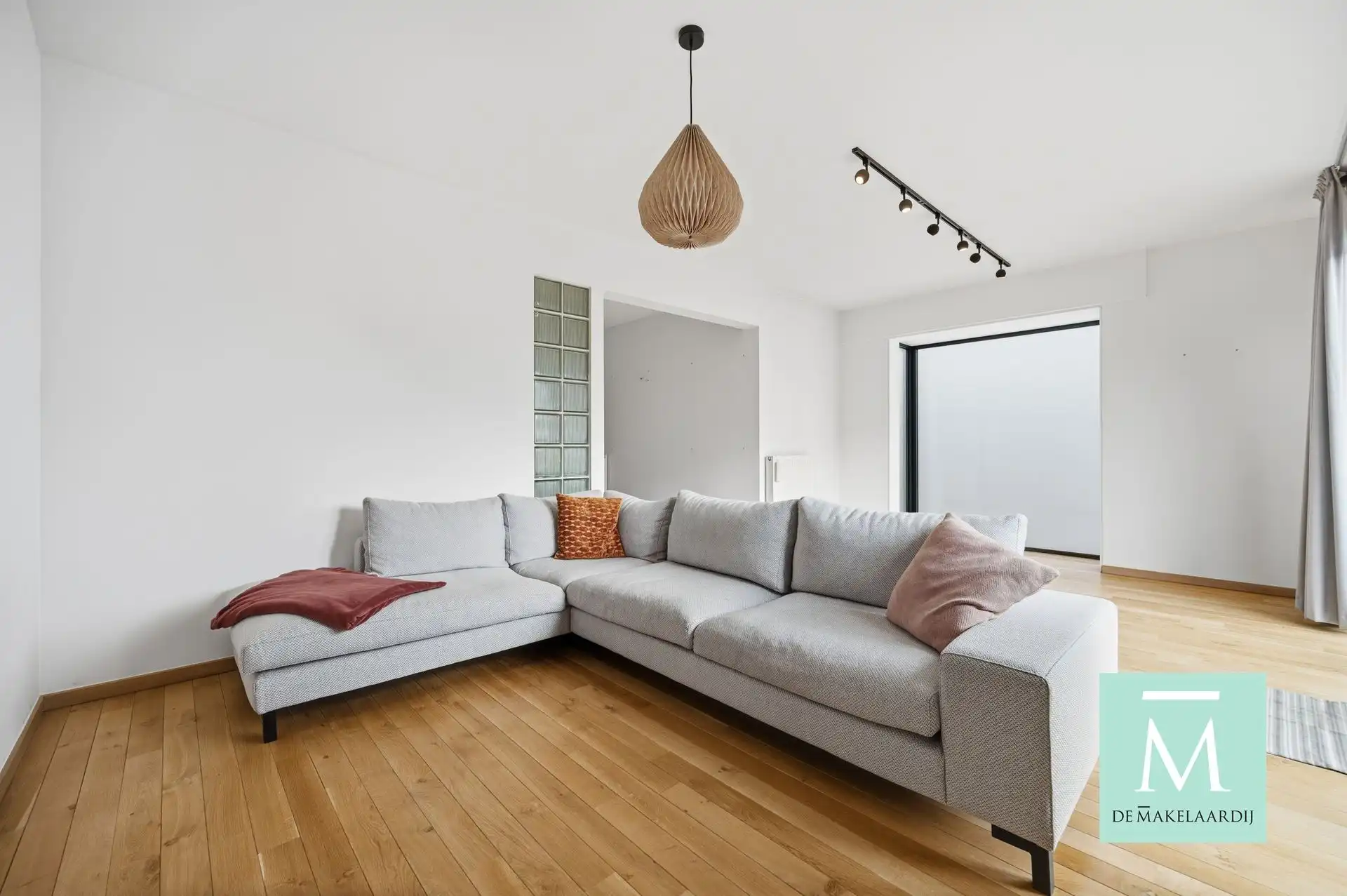 Te huur: Ruim en lichtrijk appartement op toplocatie in hartje Mechelen! foto 4