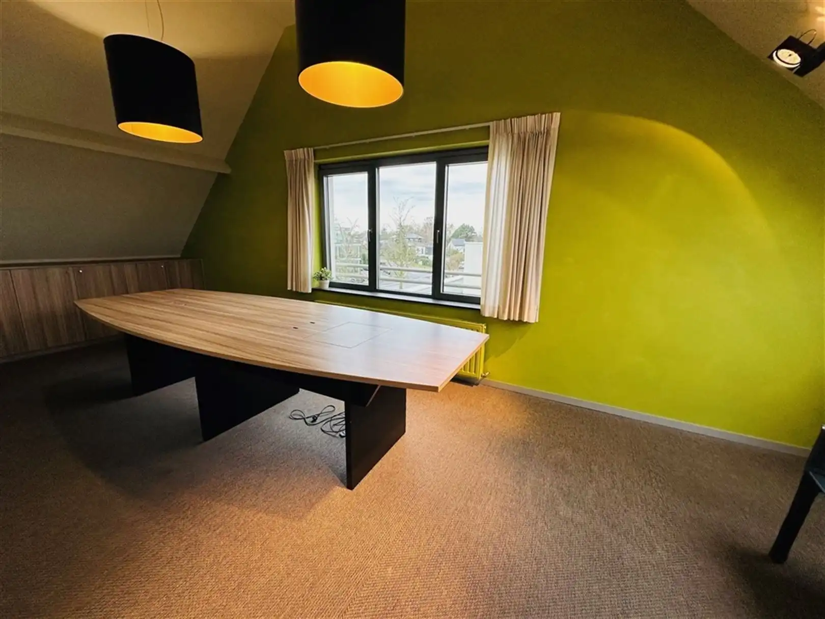 Af te werken kantoorgebouw op zichtlocatie langsheen  N9 foto 14